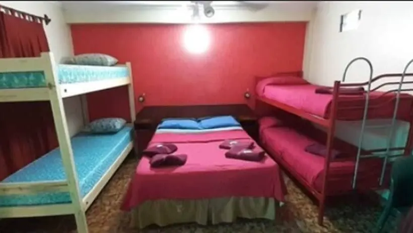 اتاق پنجتخته استاندارد, Hostel & Posada Noelia