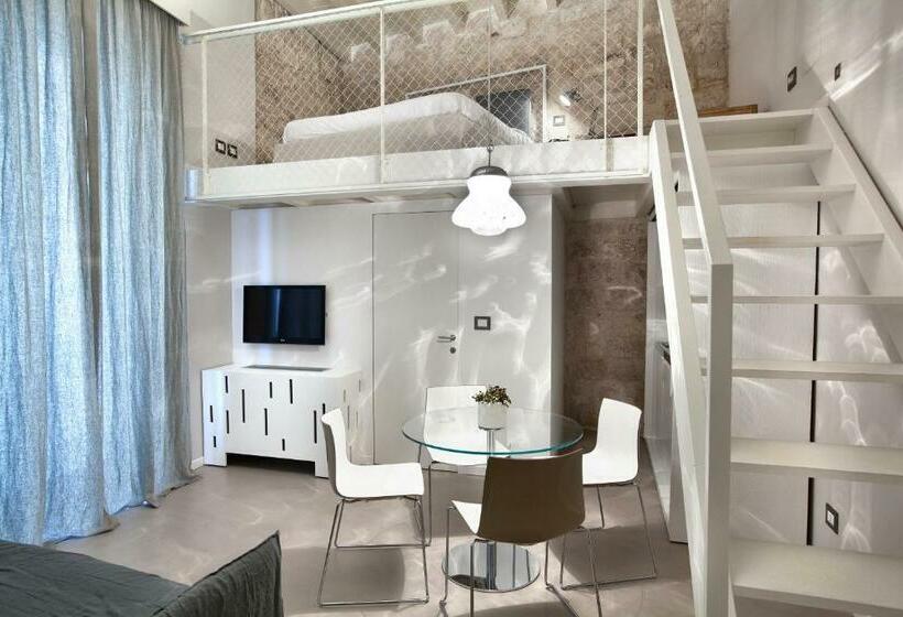 סטודיו משפחתי, Palazzo Calo