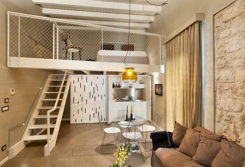 סטודיו סופריור, Palazzo Calo