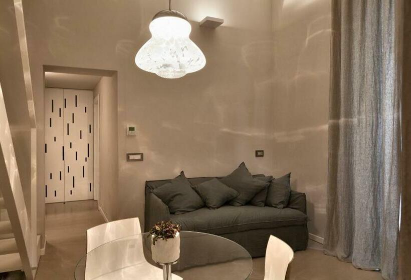 סטודיו משפחתי, Palazzo Calo