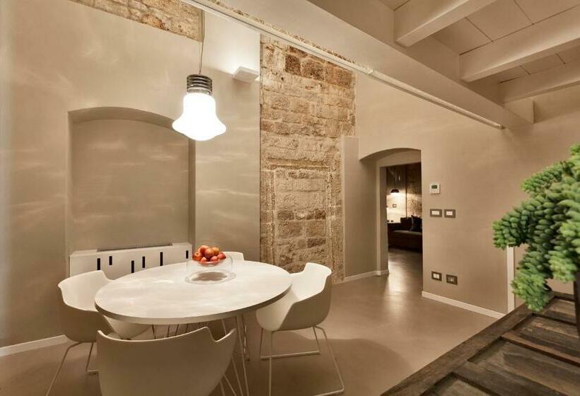 סטודיו דלוקס, Palazzo Calo