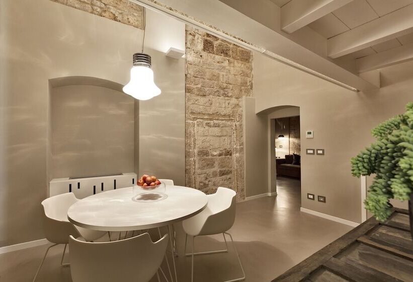 סטודיו דלוקס, Palazzo Calo