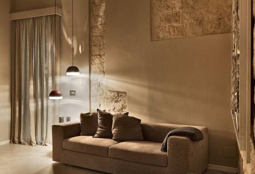 סטודיו דלוקס, Palazzo Calo