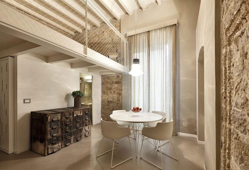 סטודיו דלוקס, Palazzo Calo