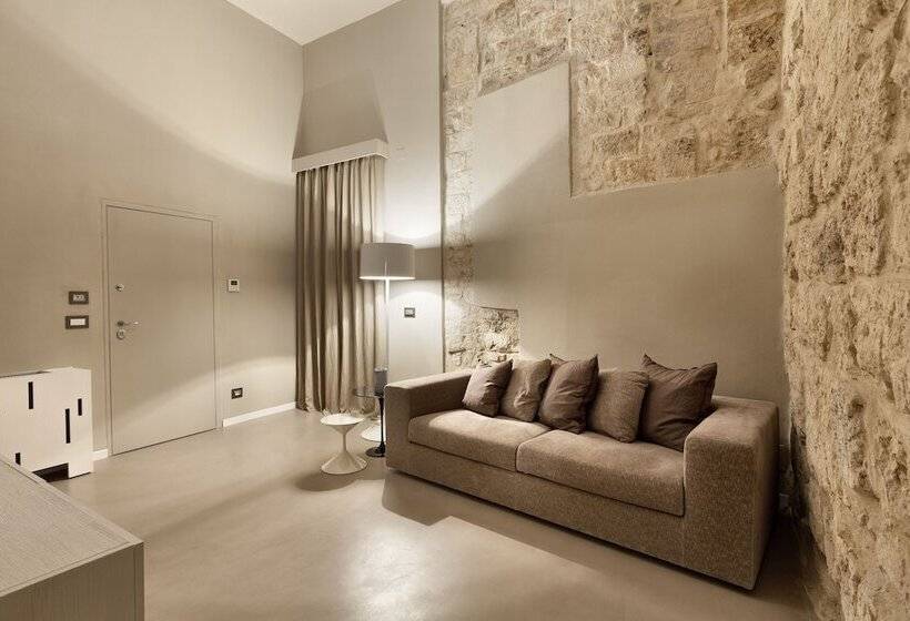 סטודיו דלוקס, Palazzo Calo