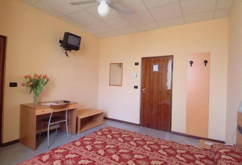 اتاق استاندارد با بالکن, San Geminiano