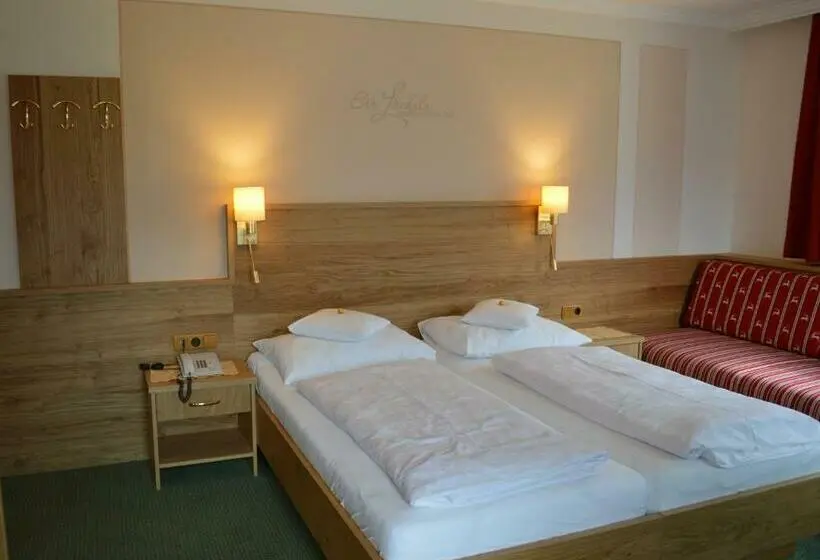 Standard-huone, Theresia