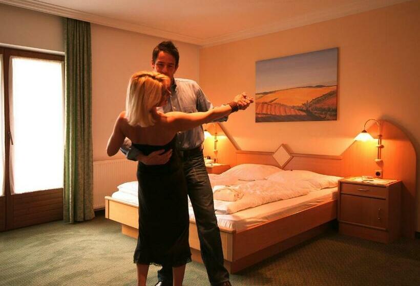 Номер Стандарт, Theresia