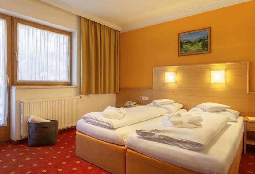 Апартаменты 2 Спальни, Theresia