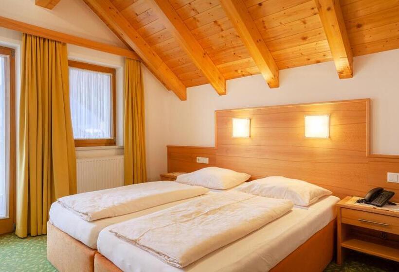Апартаменты 2 Спальни, Theresia
