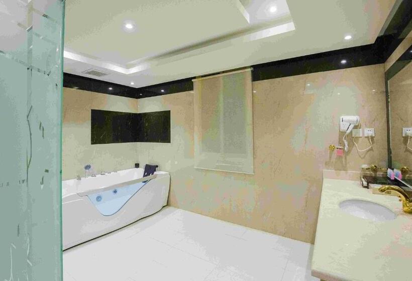 ロイヤルスイート, Rest Night Hotel Serviced Apartments Alhamra