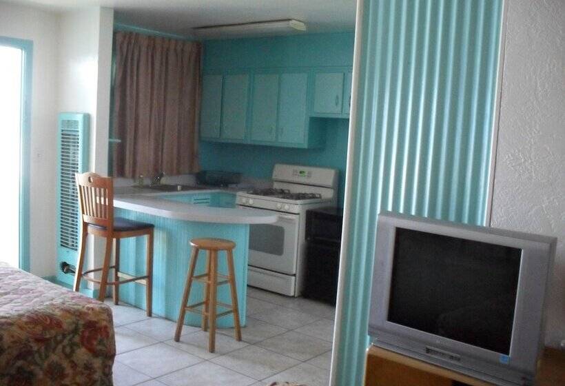 İki Çift Kişilik Yataklı Standart Oda, Shore Winds Motel