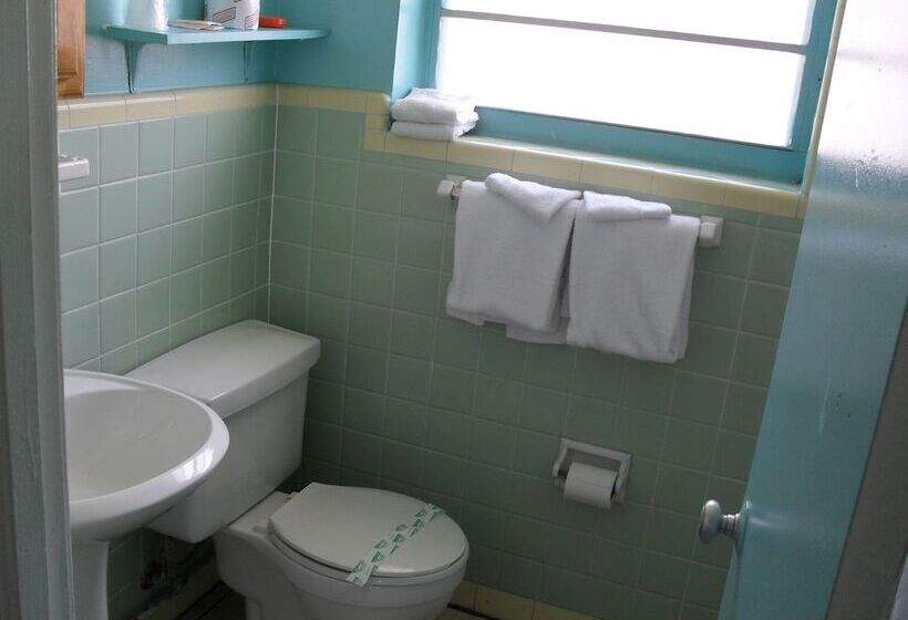 İki Çift Kişilik Yataklı Standart Oda, Shore Winds Motel