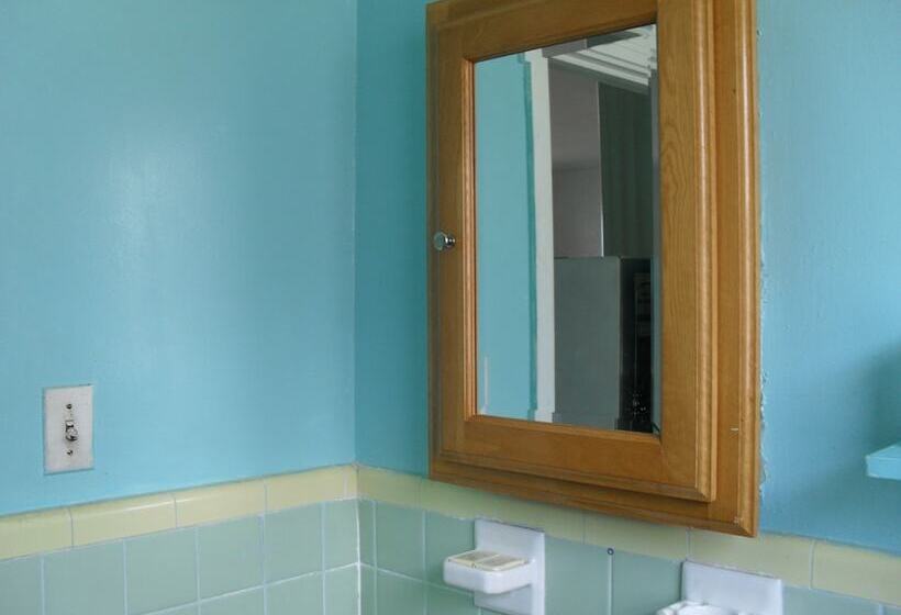 İki Çift Kişilik Yataklı Standart Oda, Shore Winds Motel