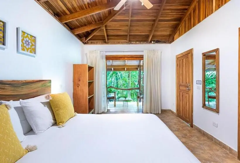 Standard-bungalow Puutarhanäkymä, Makanas Beach Bungalows
