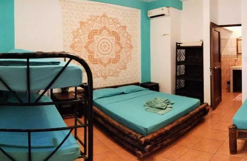 Perhehuone, Cool Vibes Beach Hostel