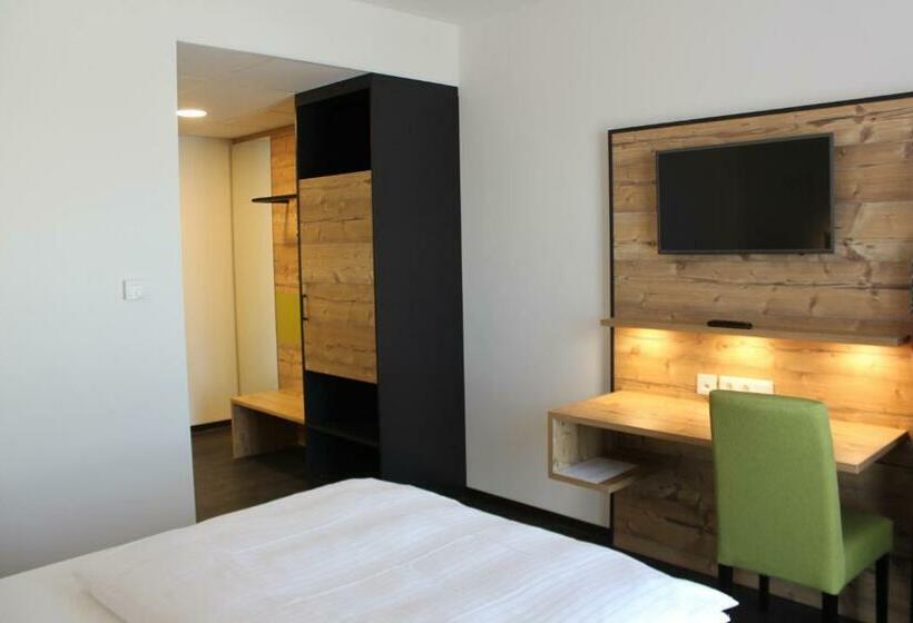 חדר קומפורט, Alb Inn   Hotel & Apartments