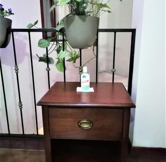 이코노미 룸, Casa Echavarria