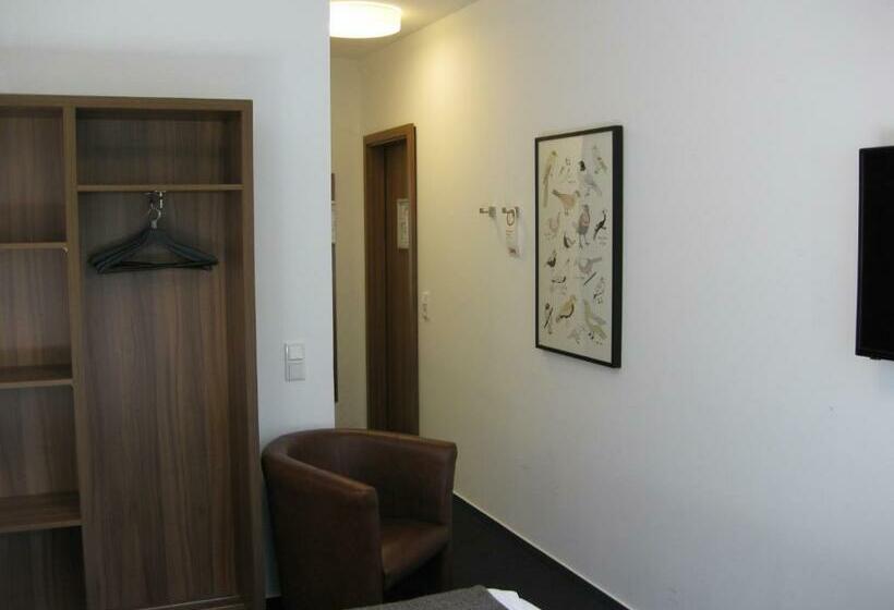 エコノミールーム, Garni Anger 5