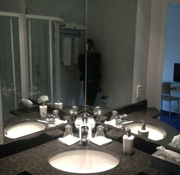 Quarto Estandar Vista Lago, Gut Gremmelin