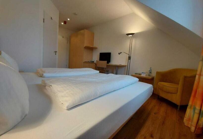 スタンダードルーム, Gut Gremmelin