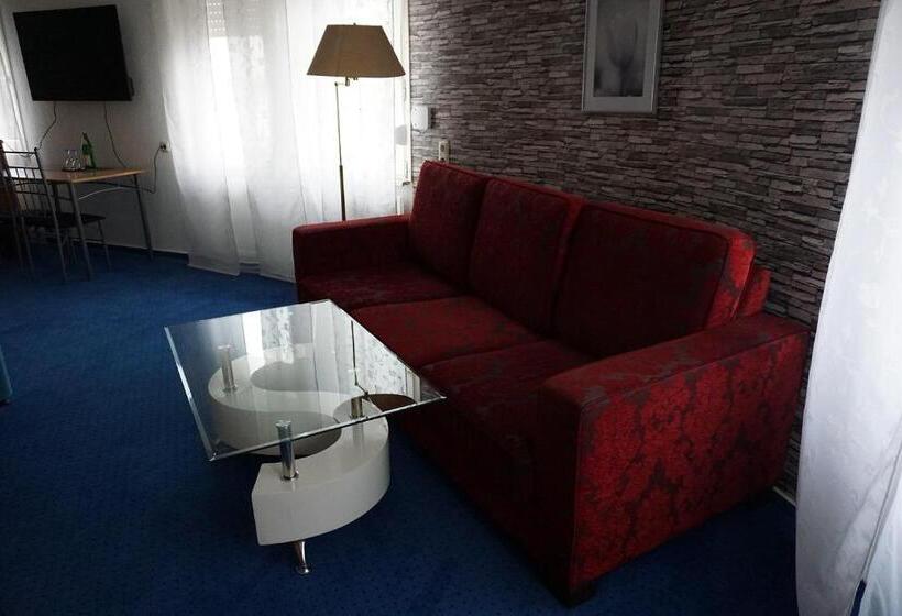 주니어 스위트, Haarener Hof