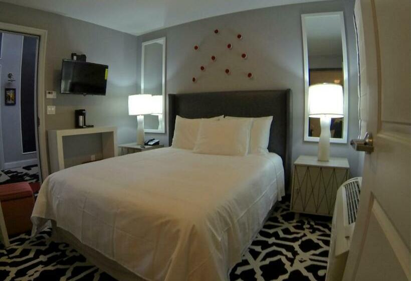 Номер Стандарт, Le Bon Hotel Hollywood