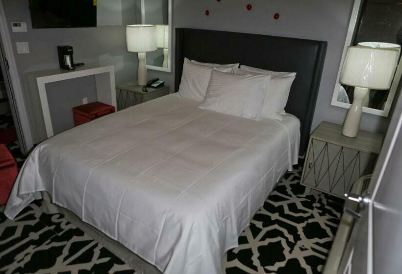 Номер Стандарт, Le Bon Hotel Hollywood