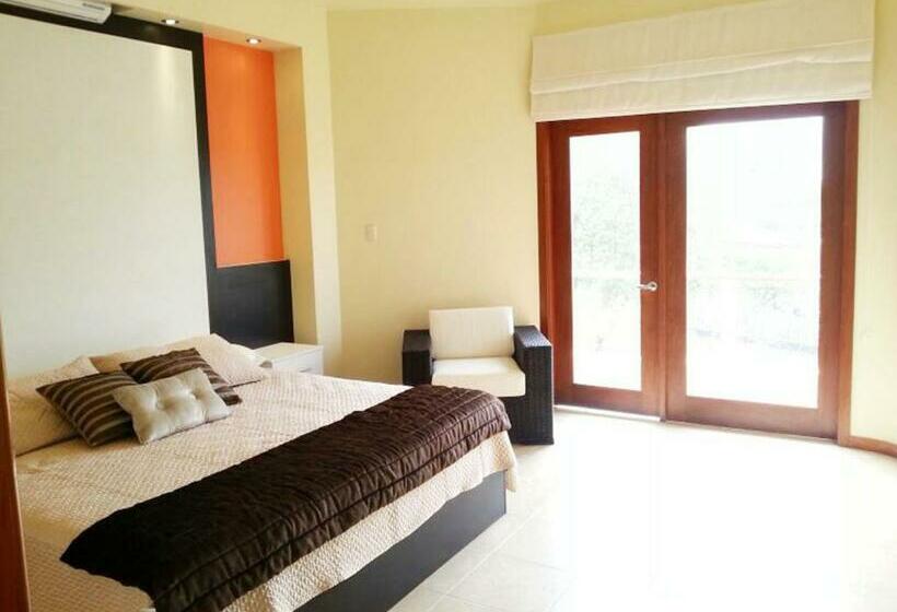 اتاق استاندارد با تخت بزرگ, La Laguna Galapagos