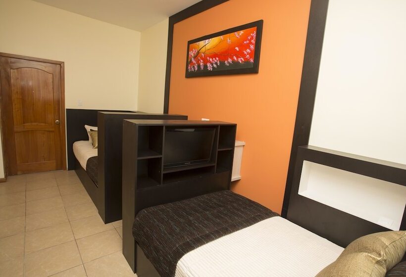 اتاق اکونومی, La Laguna Galapagos