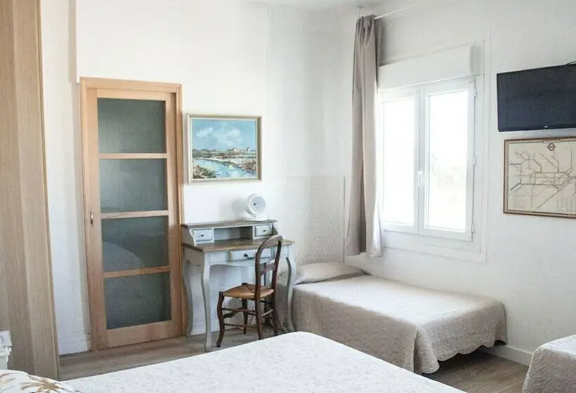 Standard Neljän Hengen Huone, Hôtel Restaurant Gédéon