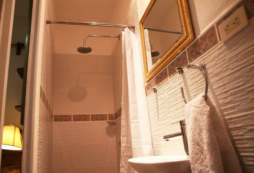 اتاق استاندارد سه نفره, Los Altos Esteli