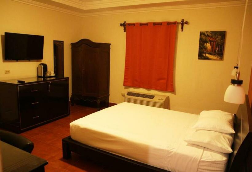 اتاق لوکس, Los Altos Esteli