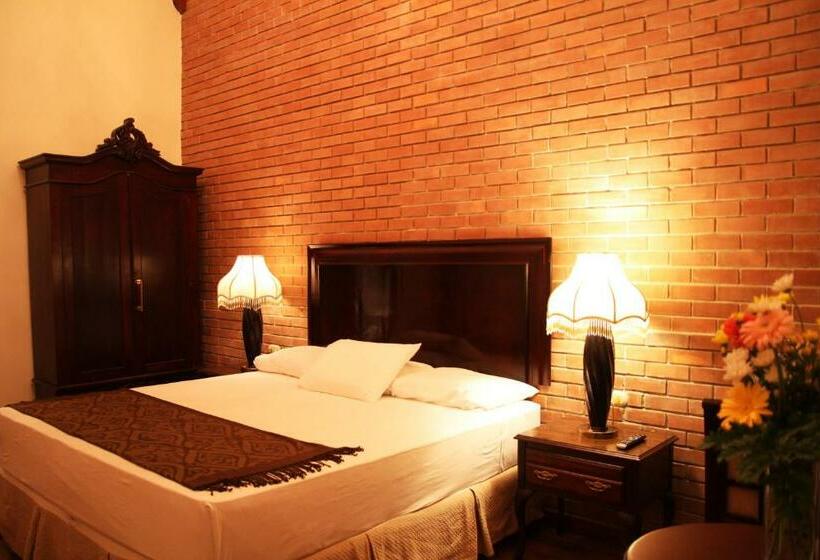 Deluxe Suite King Bed, Los Altos Esteli