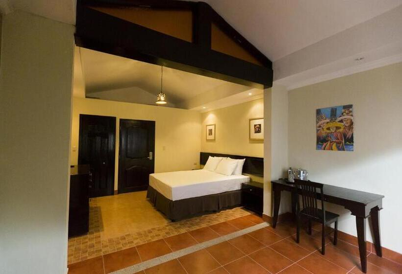 استودیو استاندارد با تخت کینگ, Los Altos Esteli