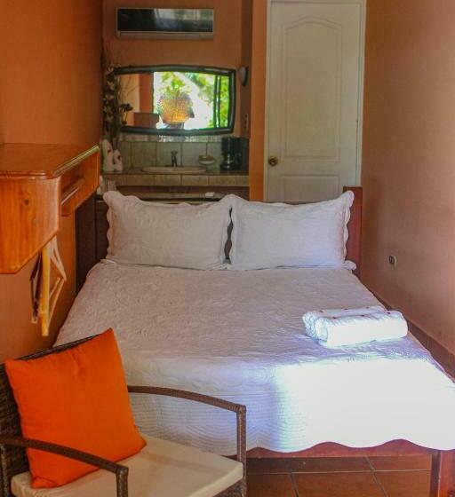 غرفة قياسية, Mar Y Mar