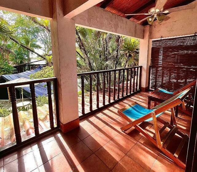 Apartamento 1 Dormitório com Sacada, Rio Lindo