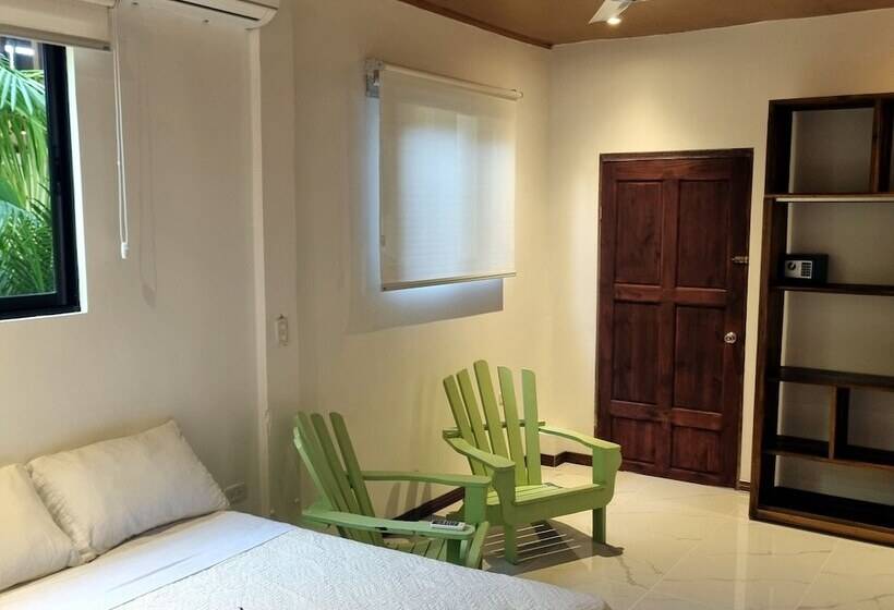 חדר קומפורט, Sea Towers