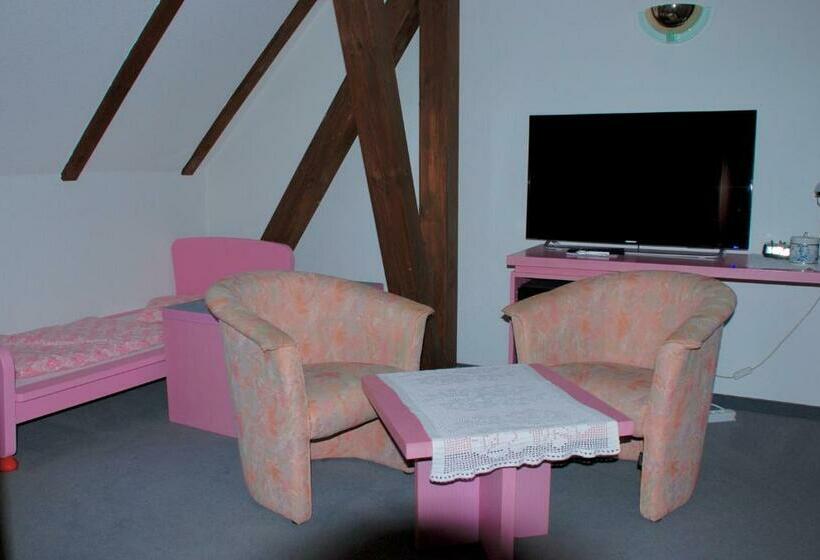 标准三人间, Tannenspitze