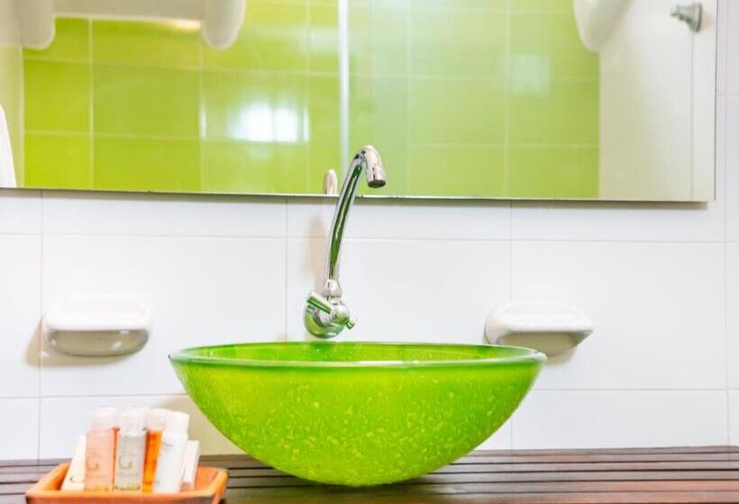 컴포트 트리플 룸, Y Spa Getsemani