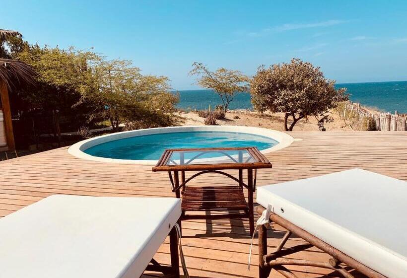 بانگلوی استاندارد, La Playa