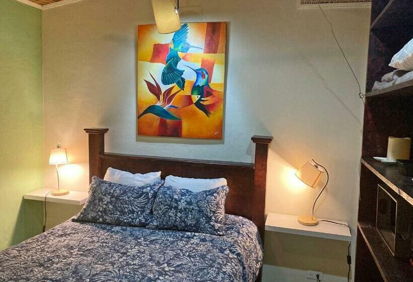 اتاق استاندارد, Montaña Linda Hostel Orosi