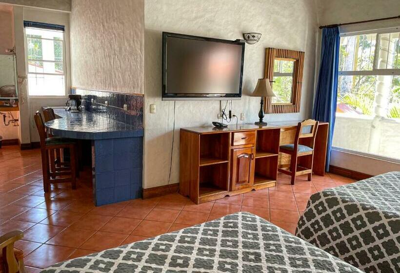 スーペリアの4人部屋, Ave Del Paraíso