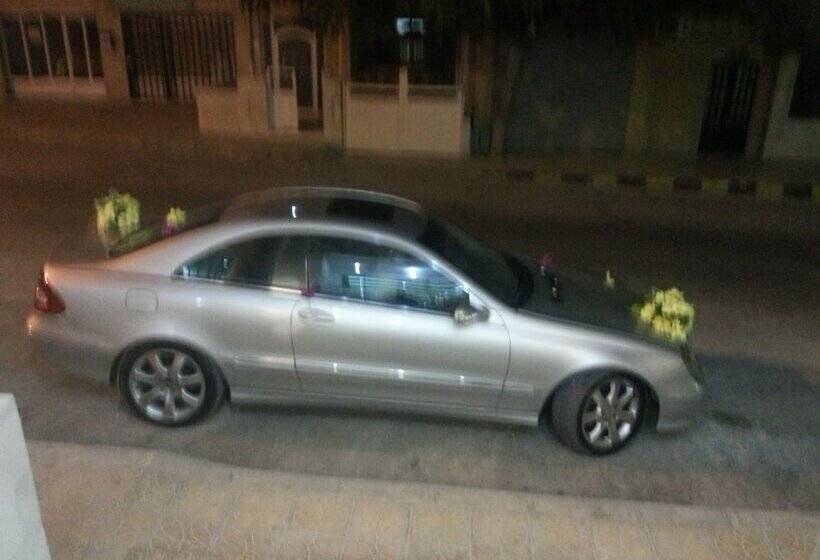 اتاق استاندارد, Delilah