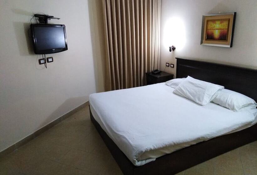 اتاق استاندارد, Delilah