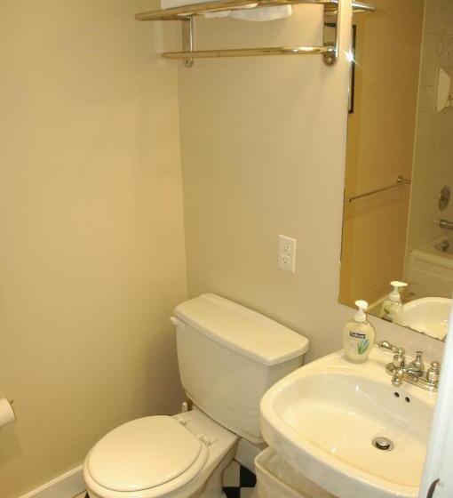 家庭套房, Douglas Guest House