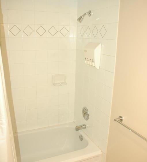 家庭套房, Douglas Guest House