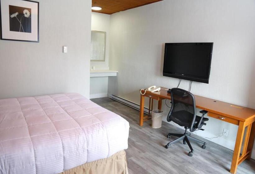 Номер Deluxe, Fraser Inn