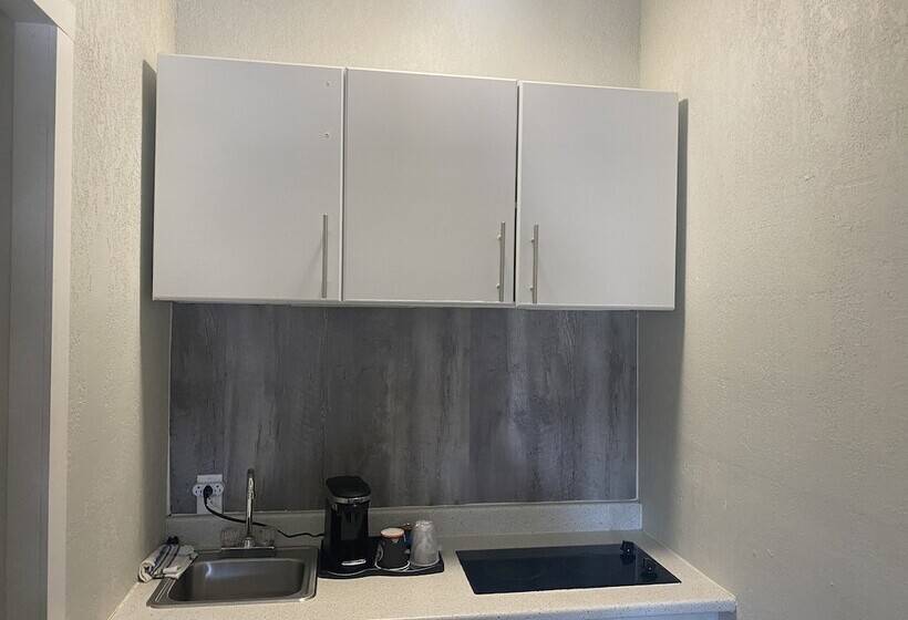 Номер Deluxe, Fraser Inn