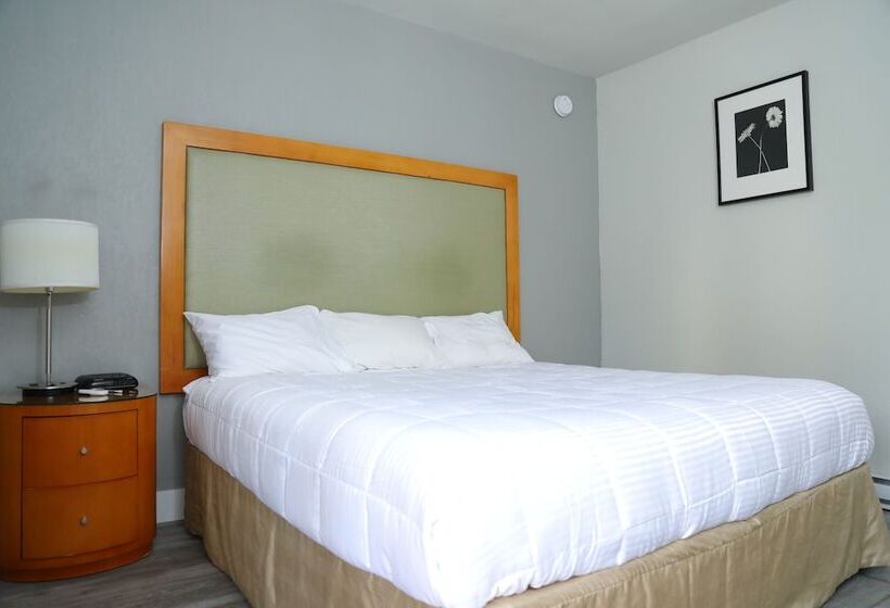 Номер Deluxe, Fraser Inn